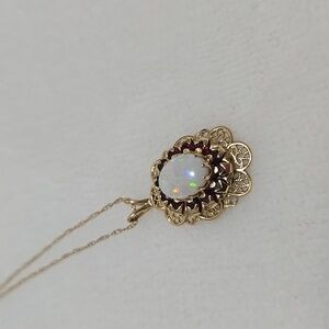 10k Yellow Gold Opal and Garnet Pendant Necklace